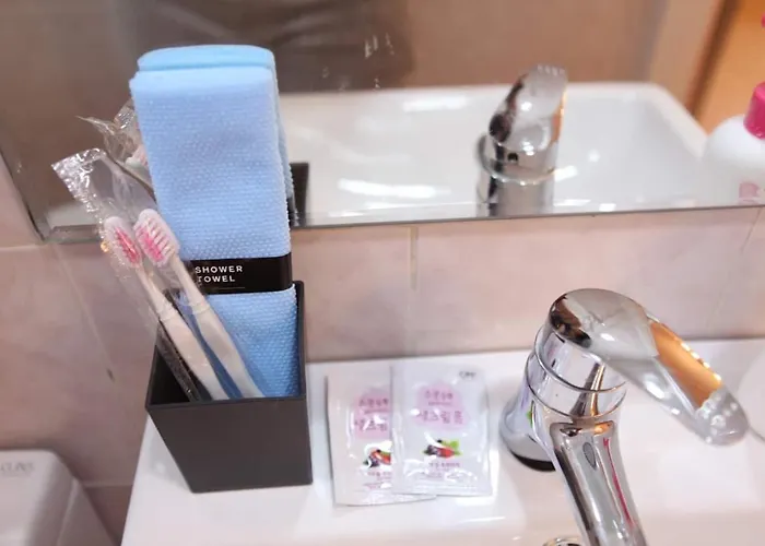 Sinchon Stn 2 Min 외국인전용 Ellen House Apartamento Seúl