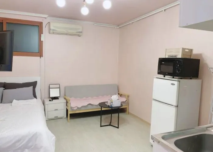 Apartamento Sinchon Stn 2 Min 외국인전용 Ellen House Seúl