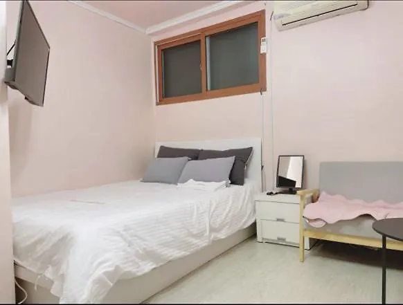 Sinchon Stn 2 Min 외국인전용 Ellen House * Seúl