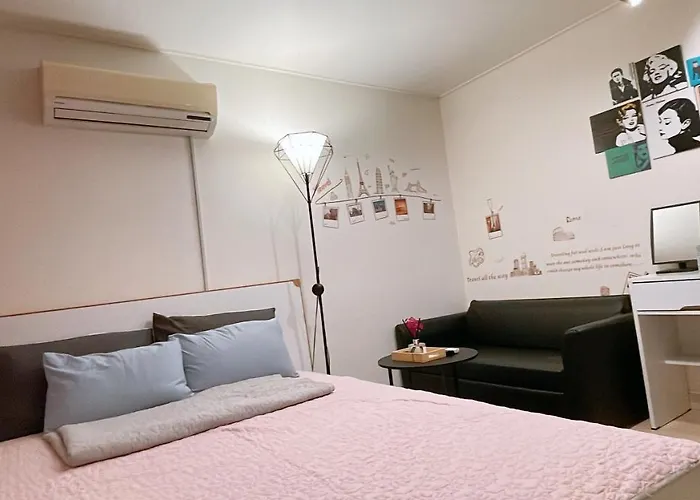 Sinchon Stn 2 Min 외국인전용 Ellen House