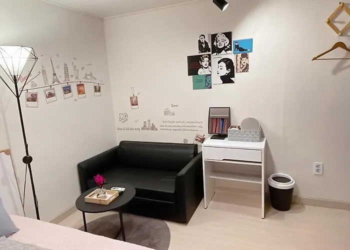 Sinchon Stn 2 Min 외국인전용 Ellen House * Seúl