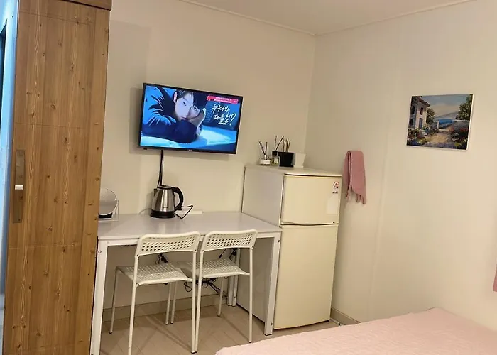 Apartamento Sinchon Stn 2 Min 외국인전용 Ellen House Seúl