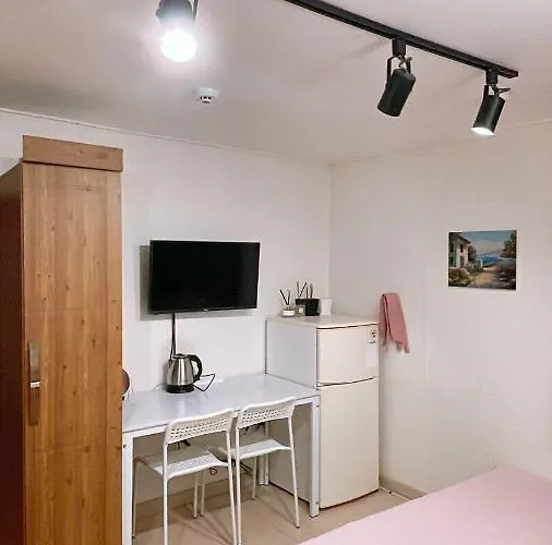 Apartamento Sinchon Stn 2 Min 외국인전용 Ellen House *