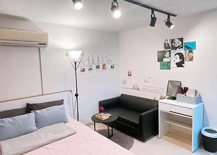 Sinchon Stn 2 Min 외국인전용 Ellen House Seúl