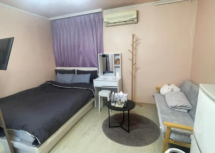 Apartamento Sinchon Stn 2 Min 외국인전용 Ellen House Seúl