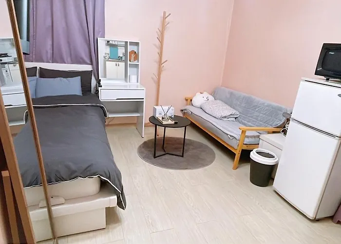 Sinchon Stn 2 Min 외국인전용 Ellen House Seúl