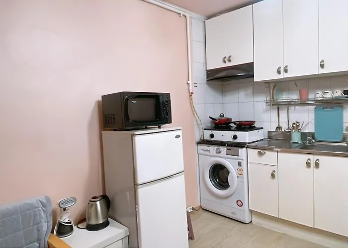 Sinchon Stn 2 Min 외국인전용 Ellen House Seúl