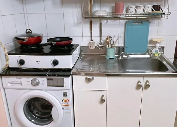 Sinchon Stn 2 Min 외국인전용 Ellen House * Seúl